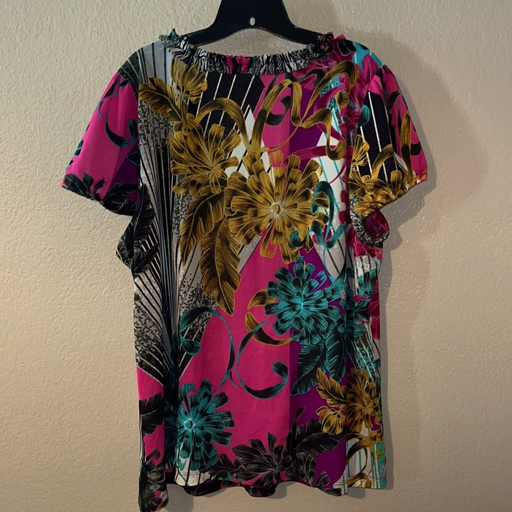 Lane Bryant Floral Ruffle V Neck SS Top 22 24 - Picture 6 of 8